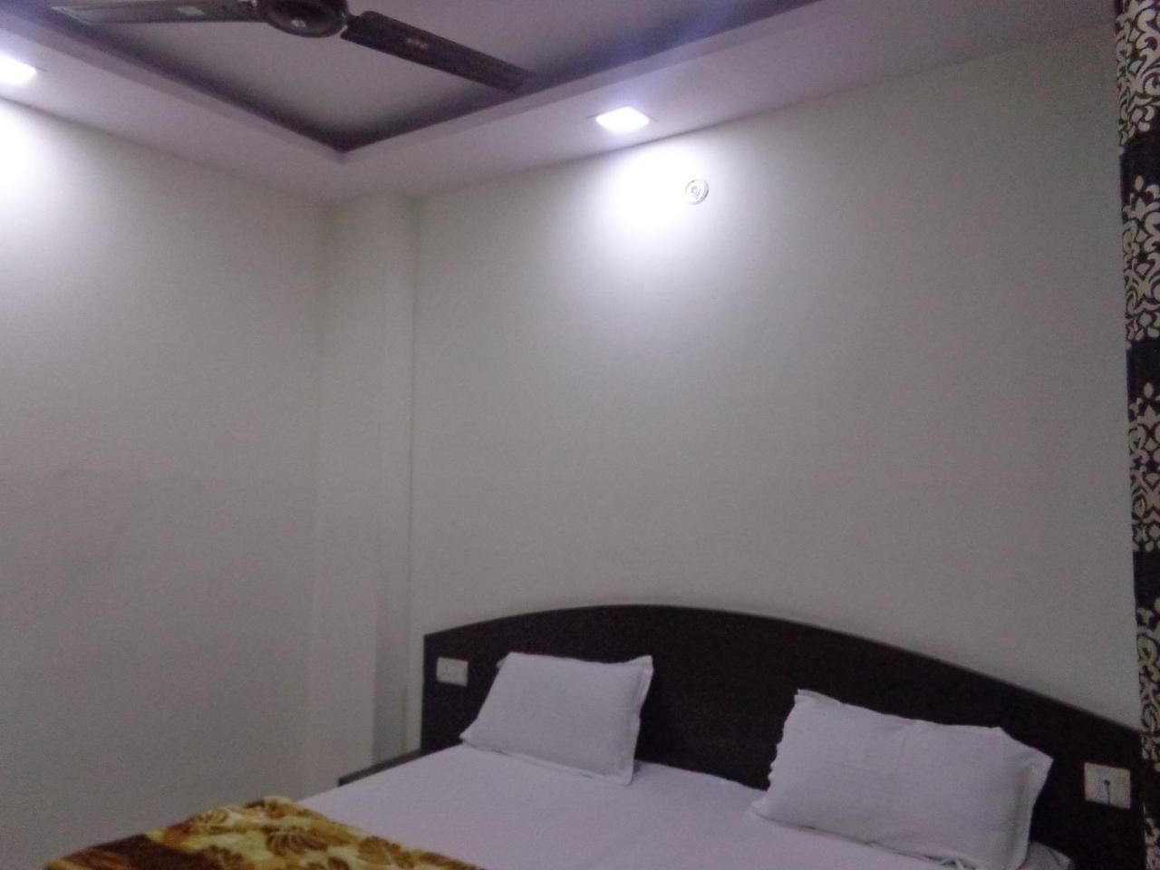 Silver Residency Hotel New Delhi Exterior foto
