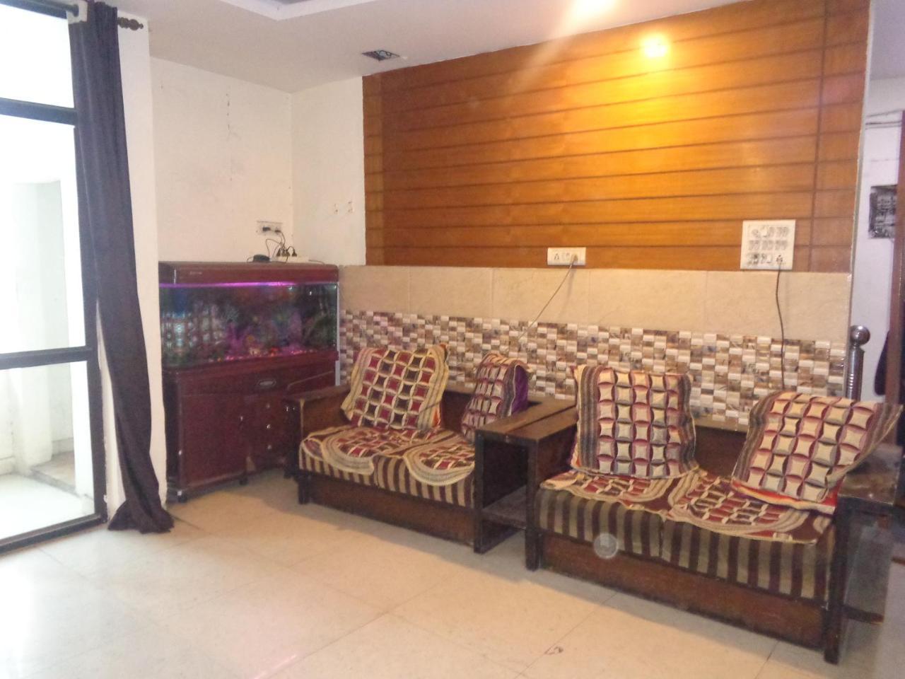 Silver Residency Hotel New Delhi Exterior foto
