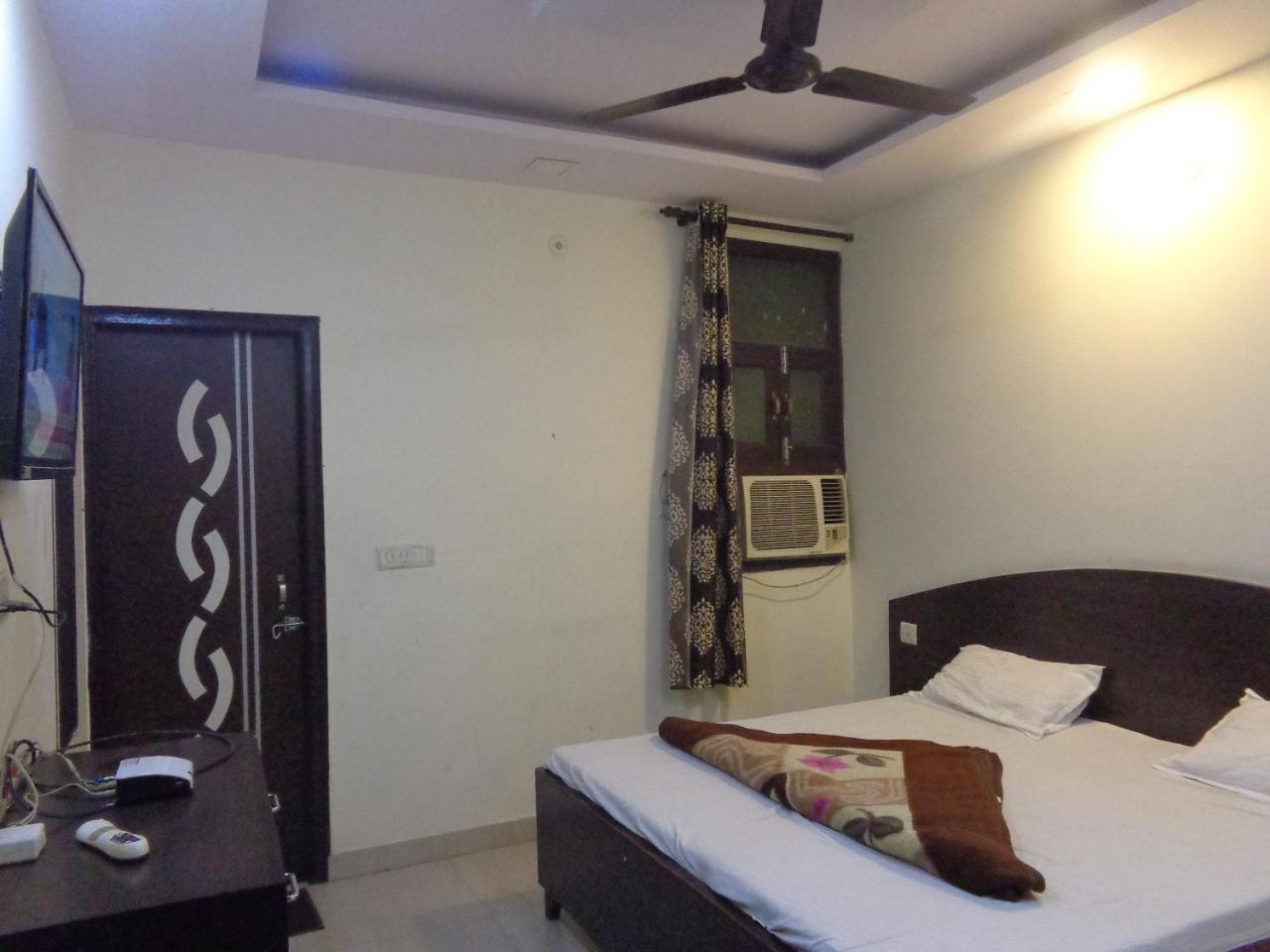 Silver Residency Hotel New Delhi Exterior foto