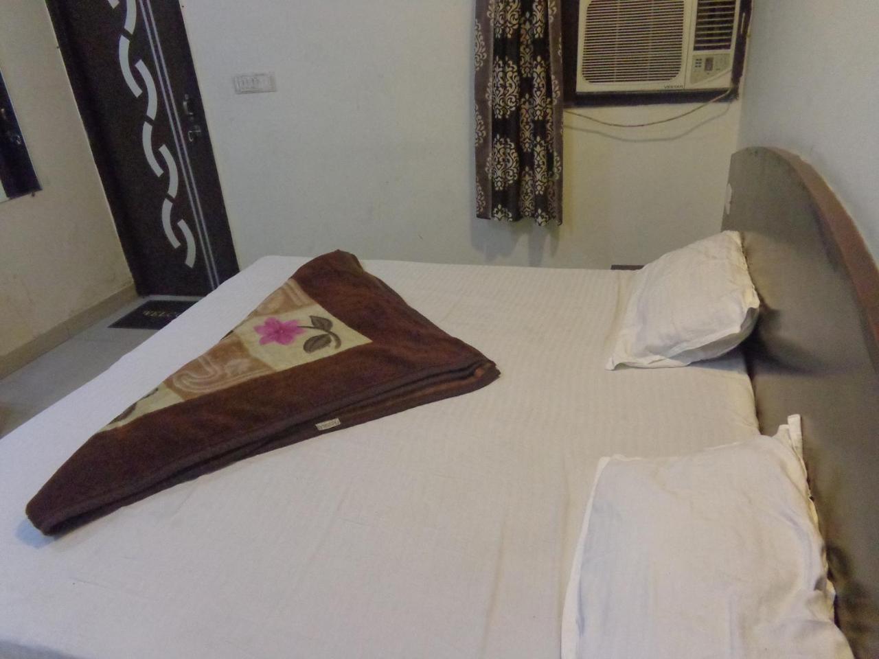 Silver Residency Hotel New Delhi Exterior foto