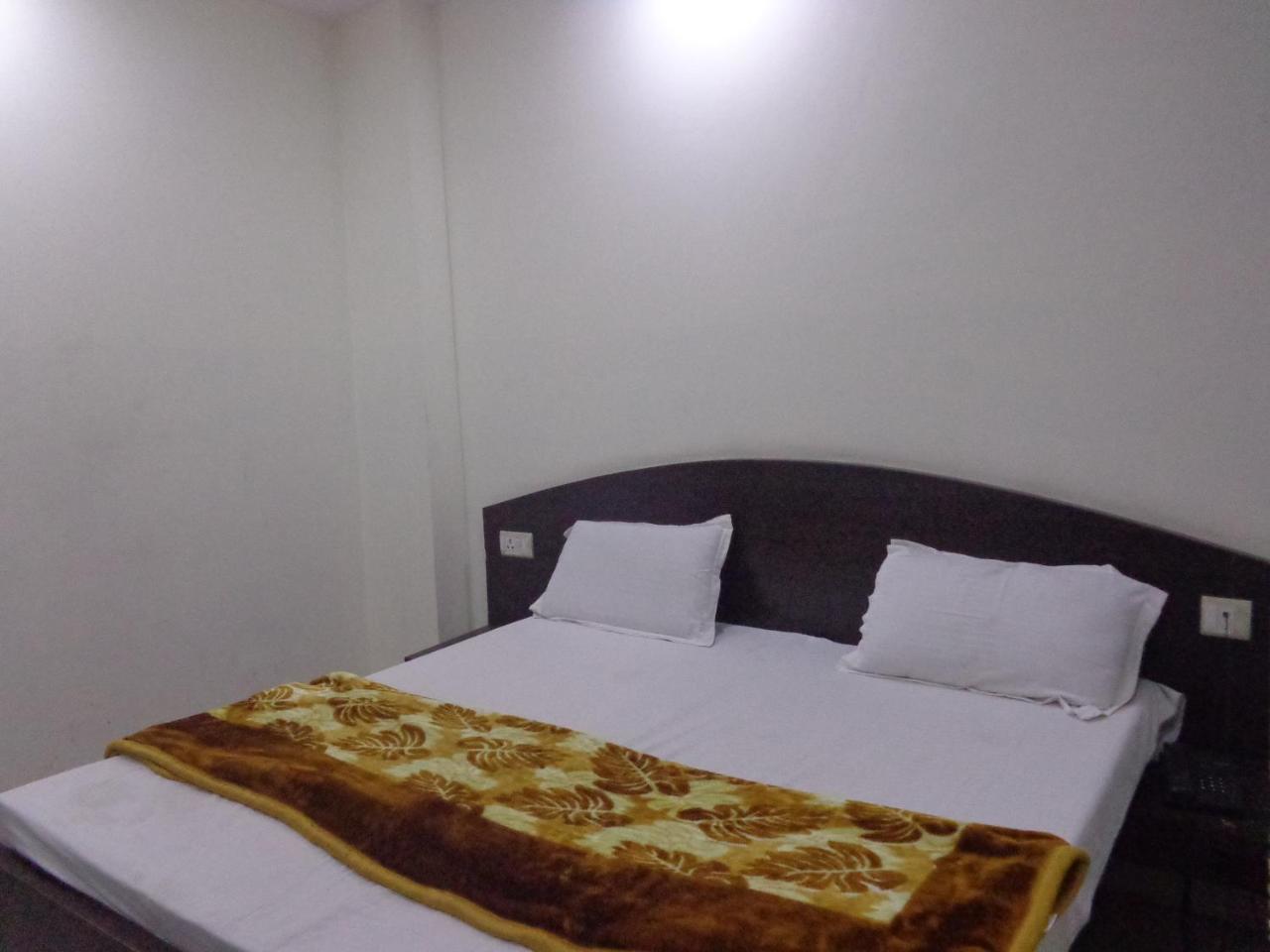 Silver Residency Hotel New Delhi Exterior foto